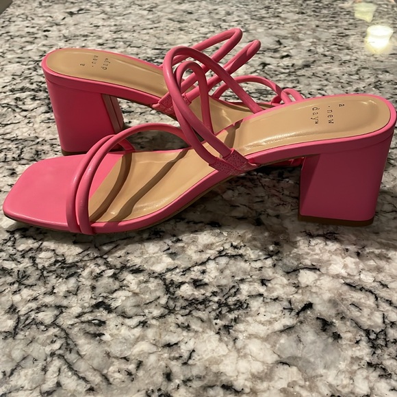 EUC - A New Day Blakey Mule - Picture 2 of 6